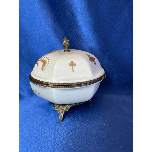 Antique Porcelain and Brass French Victorian Design Footed Powder or Trinket Box - Picture 2 of 9